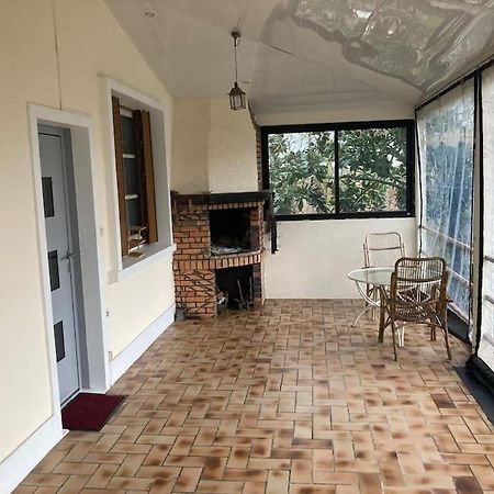 Apartament 3 Pieces Calme, Terrasse Et Parking Prive Courcouronnes Zewnętrze zdjęcie
