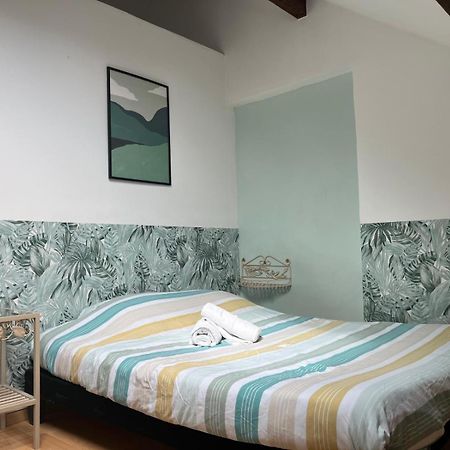 Apartament 3 Pieces Calme, Terrasse Et Parking Prive Courcouronnes Zewnętrze zdjęcie